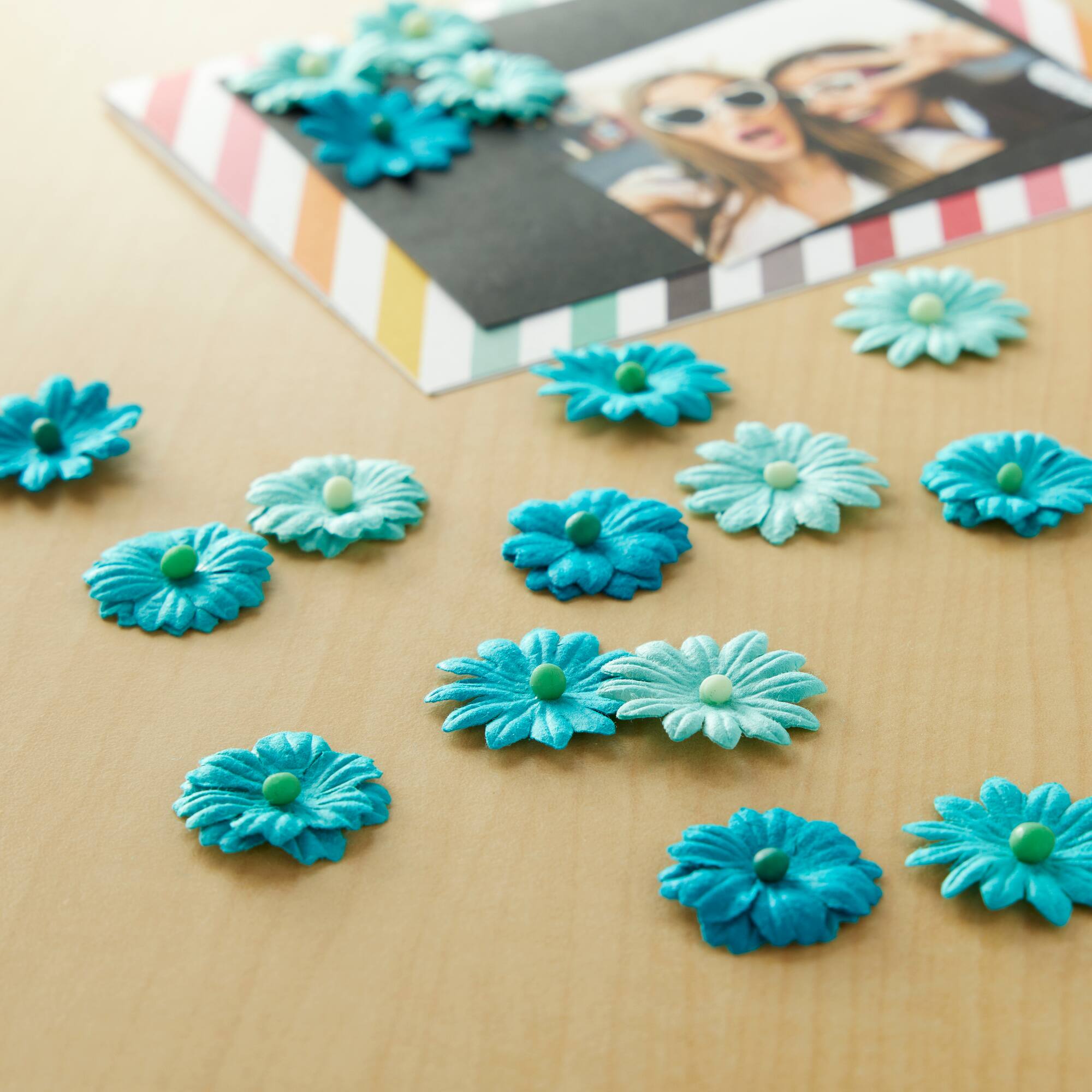 Recollections™ Signature Floral Embellishments